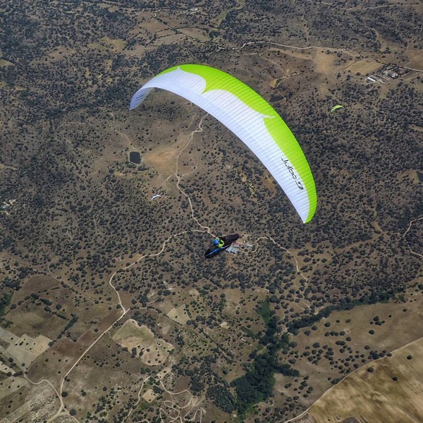 Ocho medallas para la Federaci&oacute;n Navarra en el Campeonato de Espa&ntilde;a de Parapente